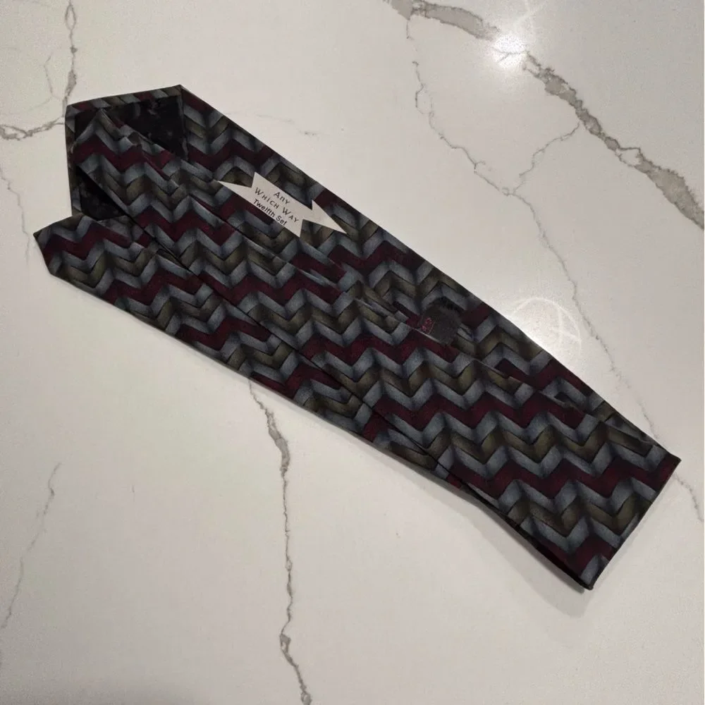 Vintage 1996 Grateful Dead Twelfth Set Blue Metallic Chevron Silk Tie Collectors